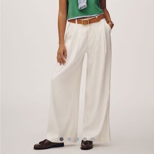 The Avery Pleated Wide Leg Trouser in Linen